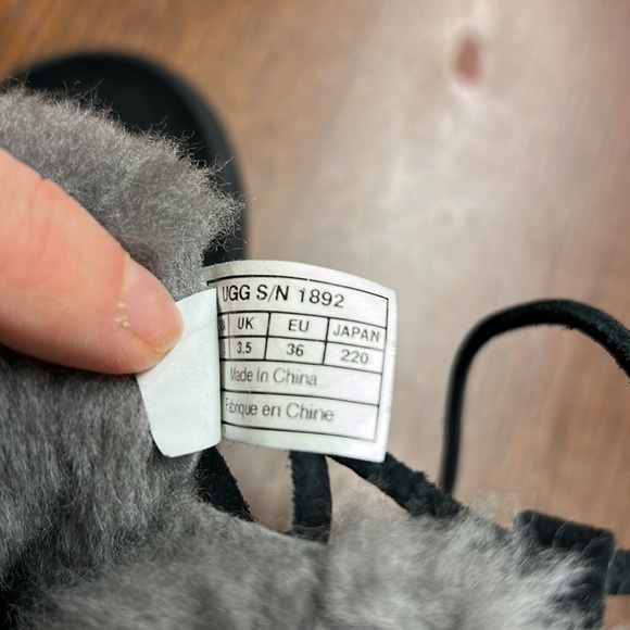 Ugg winter boots - Picture 8 of 14